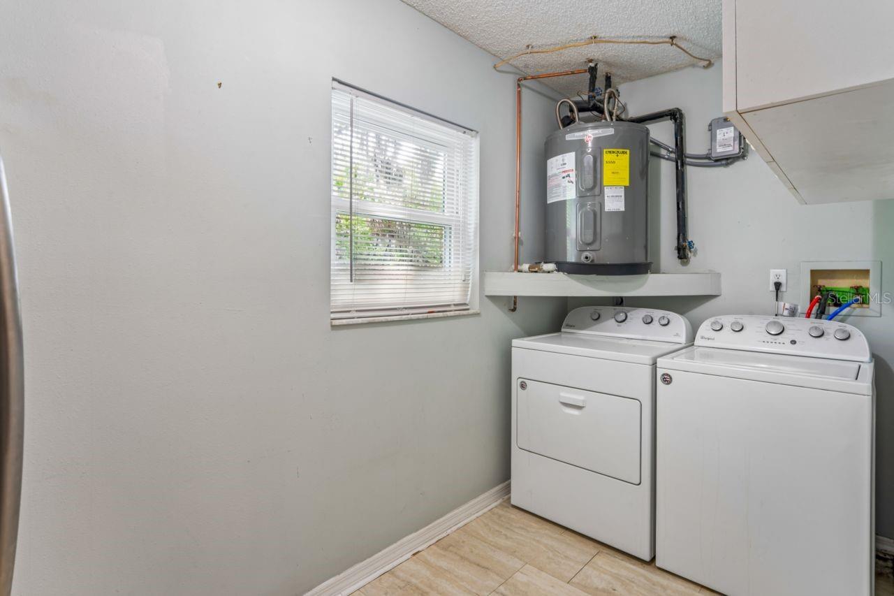 6016 WILDS DR — photo 36