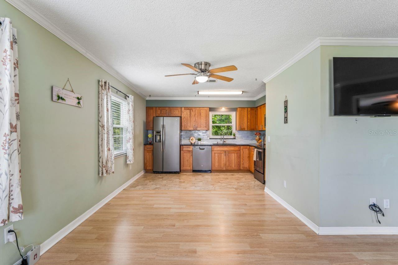 6016 WILDS DR — photo 23