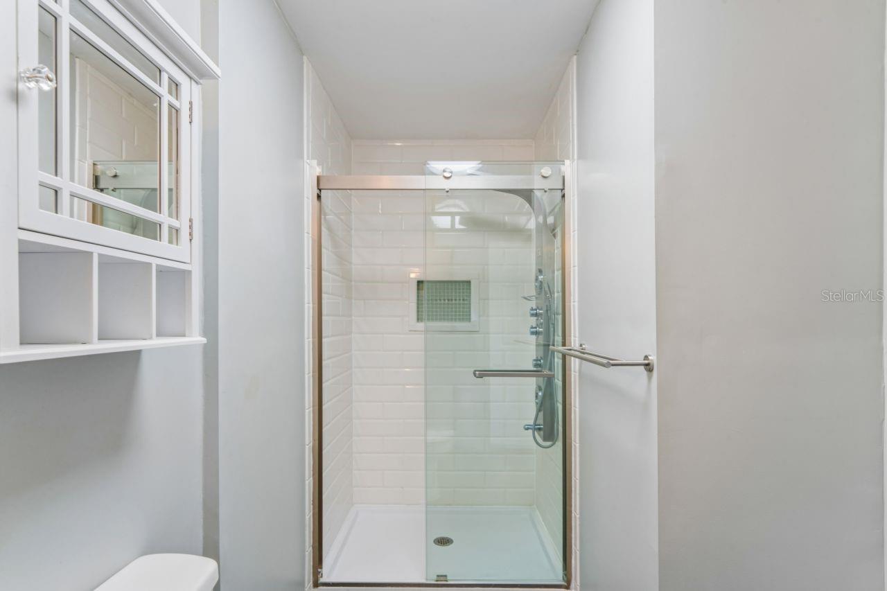 6016 WILDS DR — photo 29