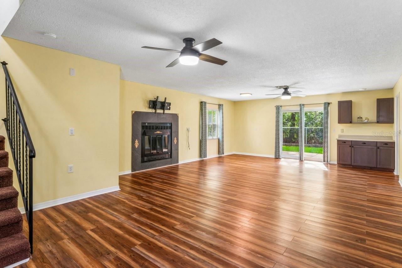 6016 WILDS DR — photo 7