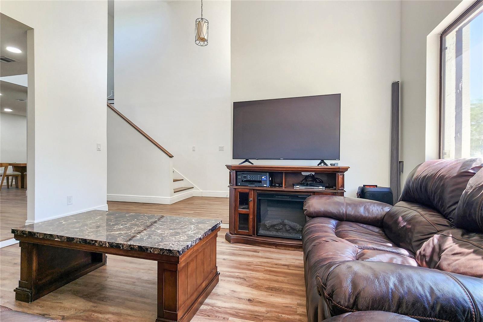 16169 GARDENDALE DR — photo 15