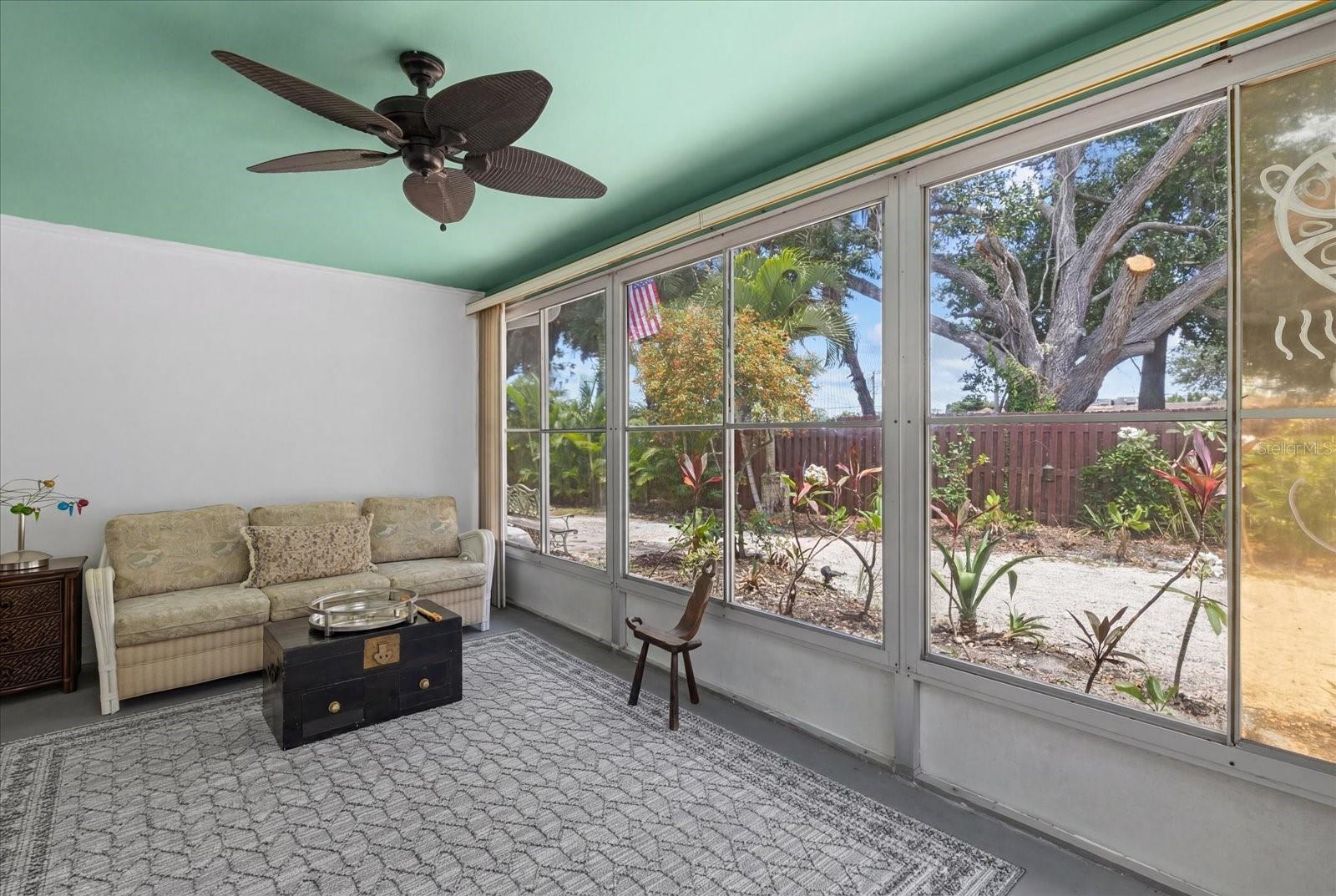 4305 CHINABERRY CIR — photo 16