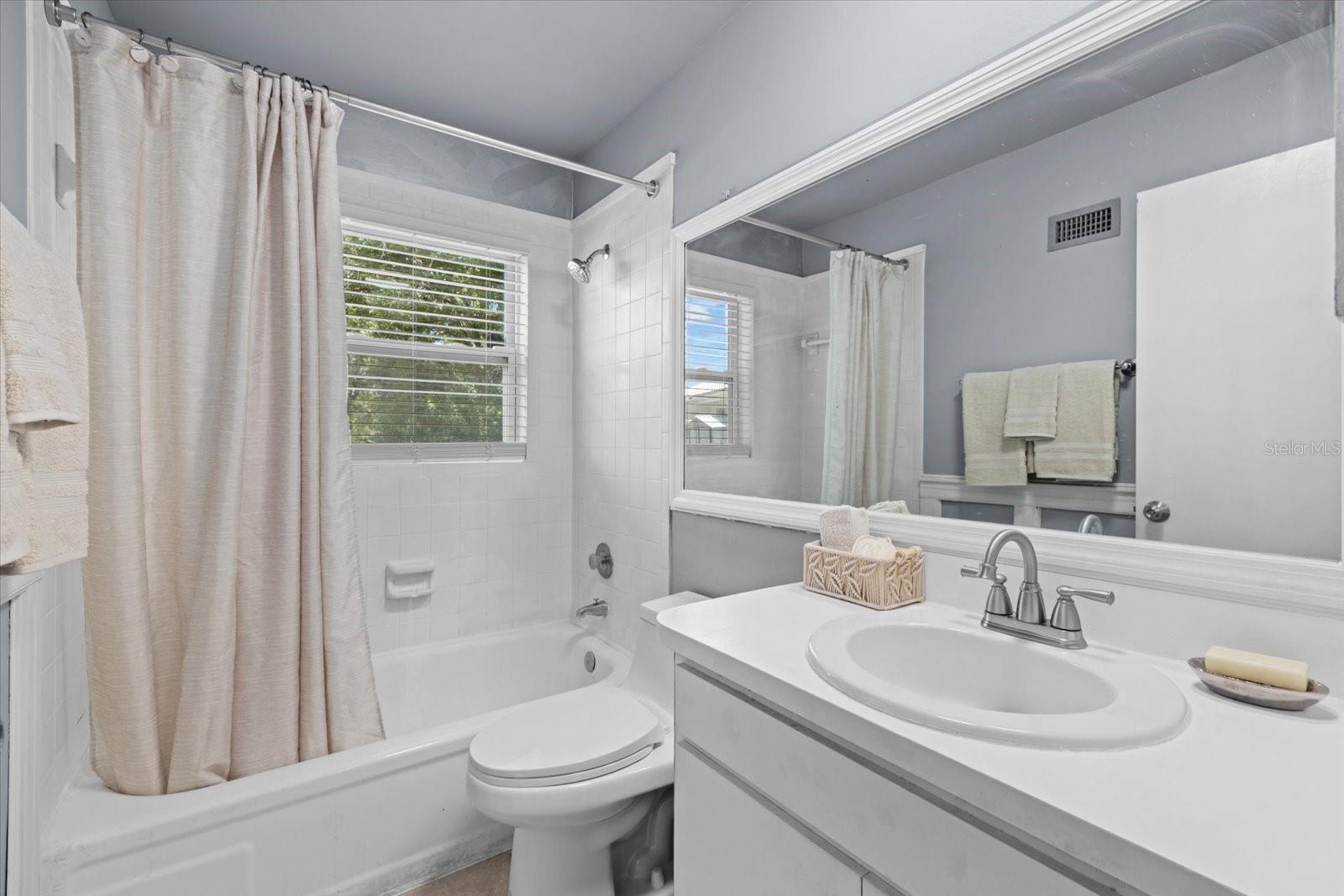 4305 CHINABERRY CIR — photo 15