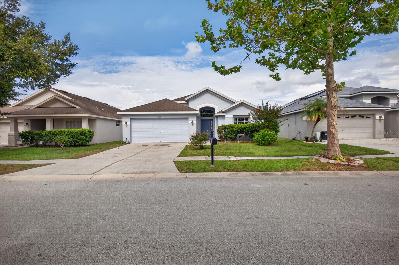6833 RUNNER OAK DR — photo 2