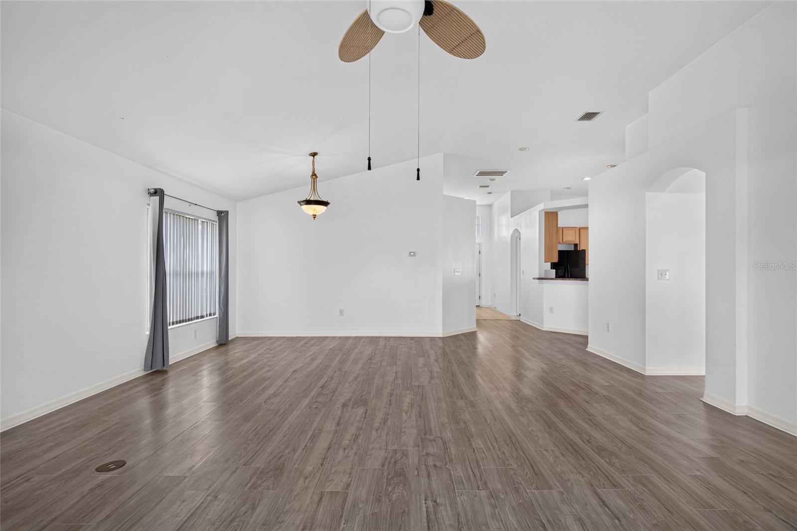 6833 RUNNER OAK DR — photo 19