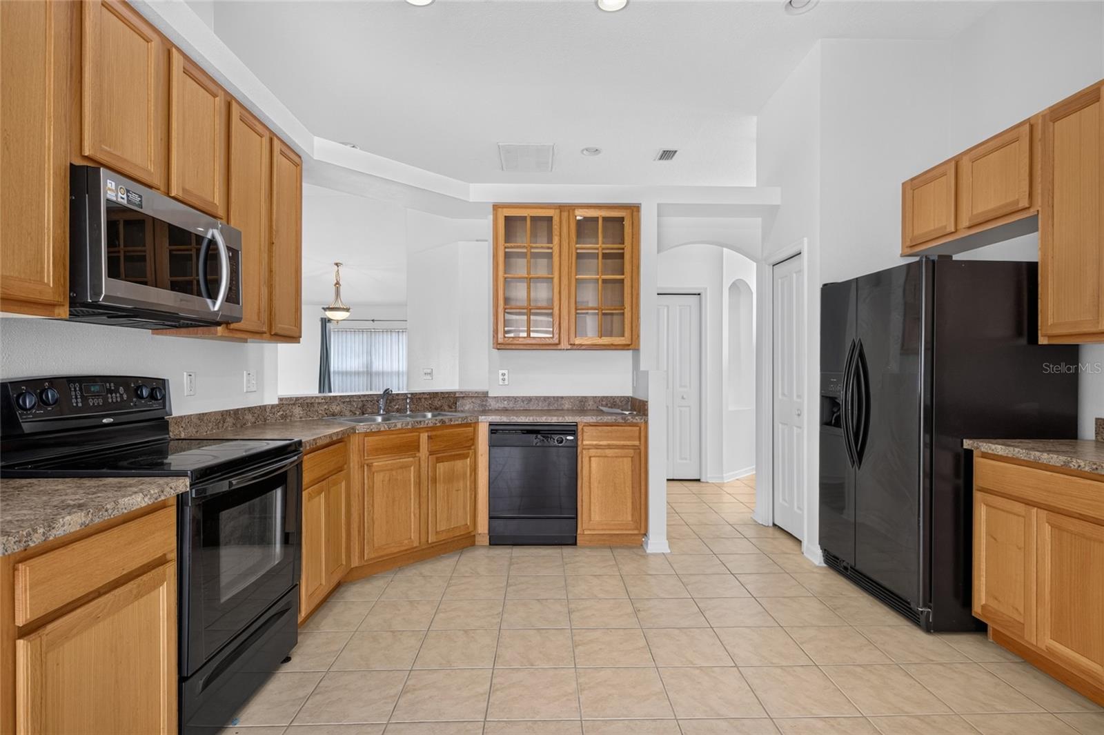 6833 RUNNER OAK DR — photo 9