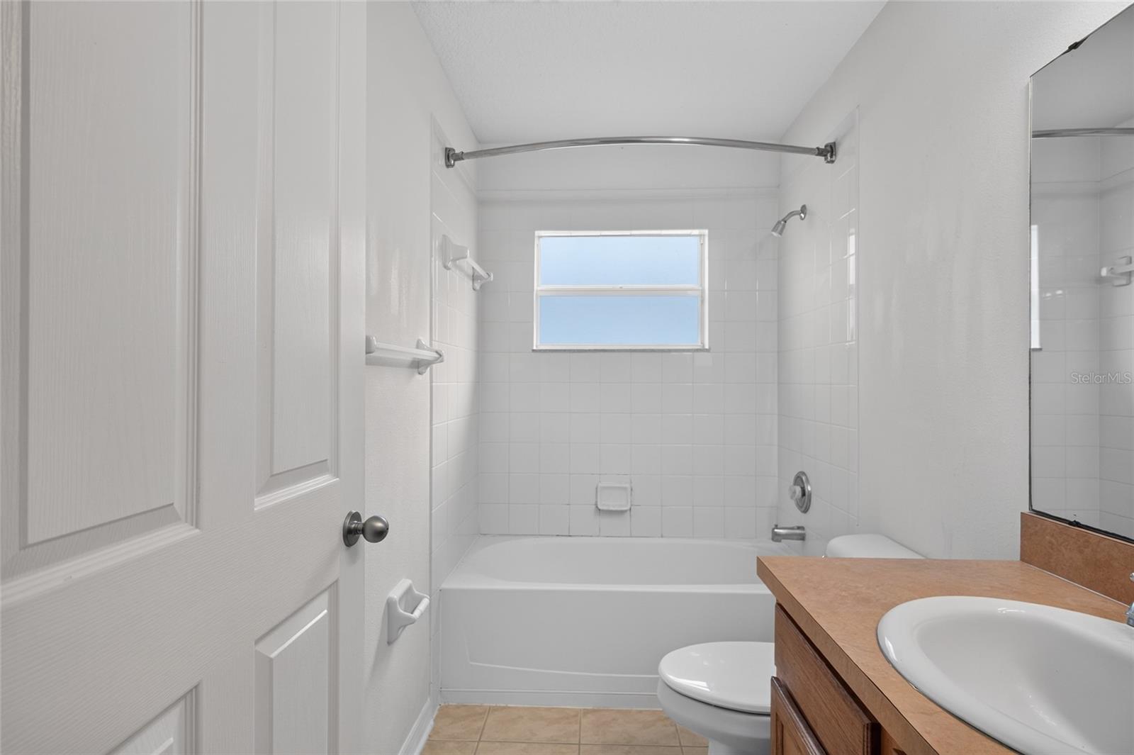 6833 RUNNER OAK DR — photo 27