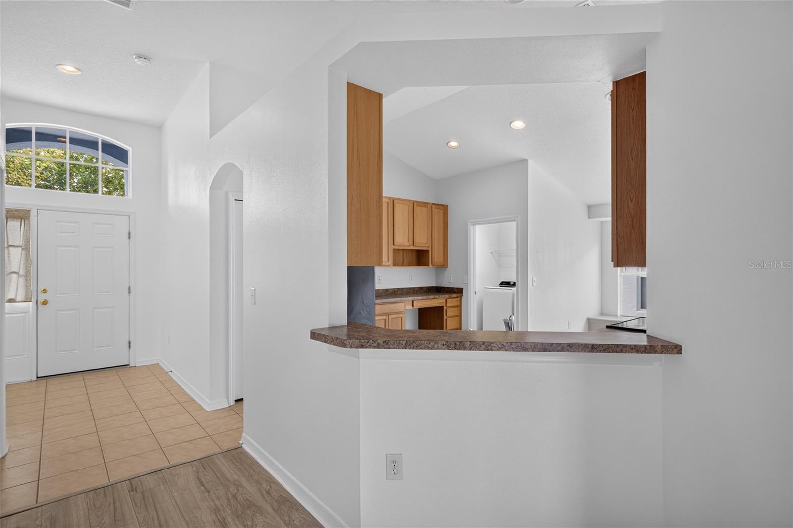 6833 RUNNER OAK DR — photo 28