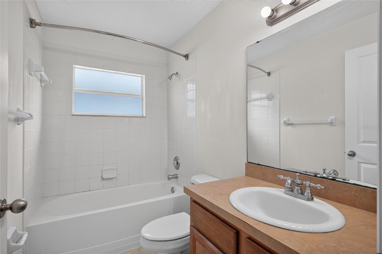 6833 RUNNER OAK DR — photo 23