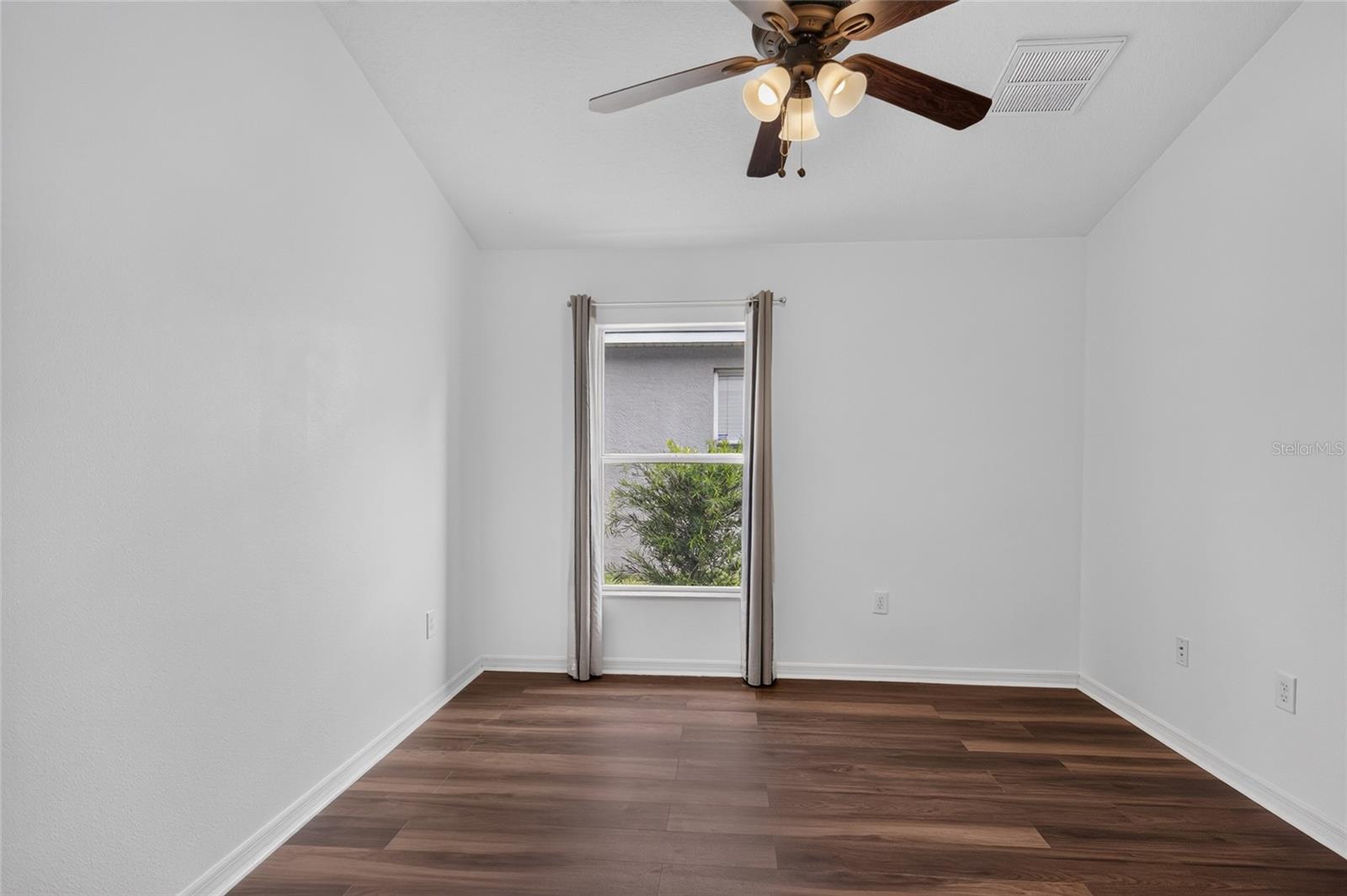 6833 RUNNER OAK DR — photo 26