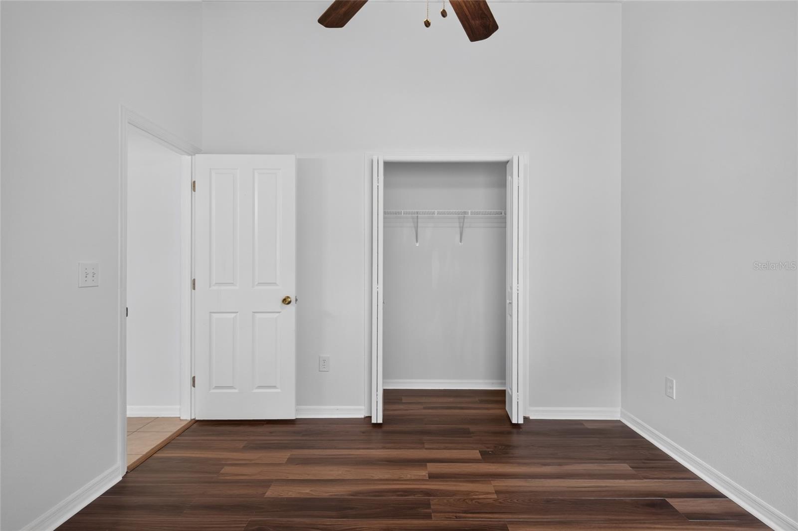 6833 RUNNER OAK DR — photo 24