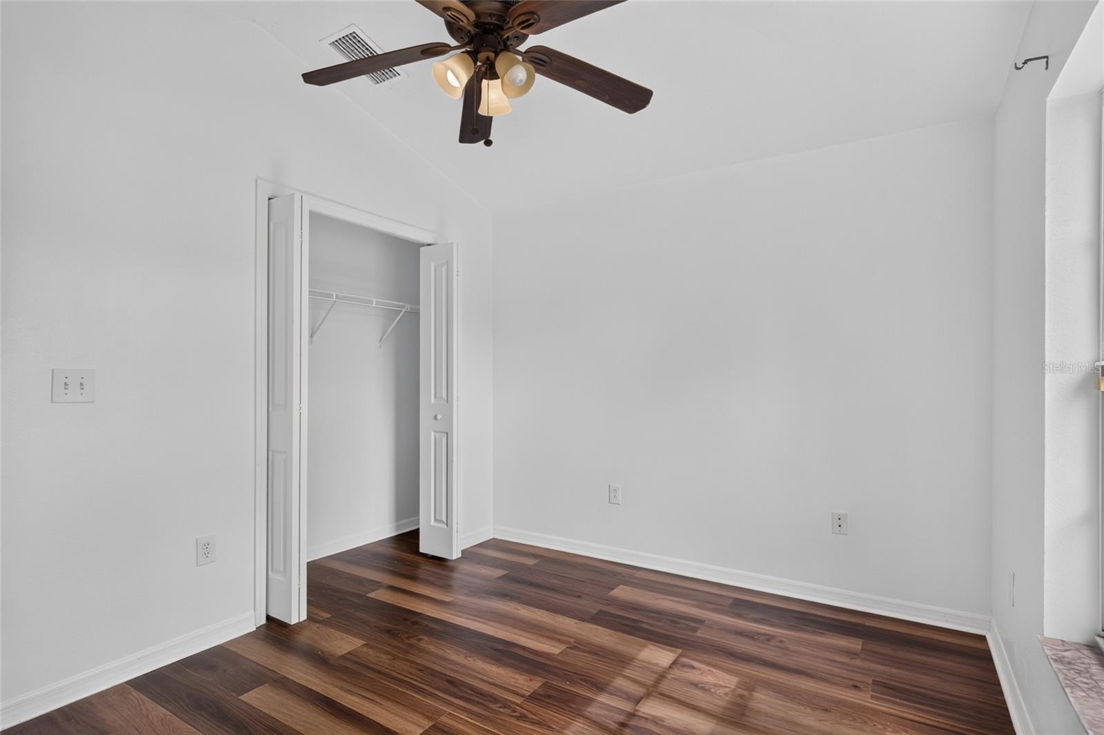 6833 RUNNER OAK DR — photo 20