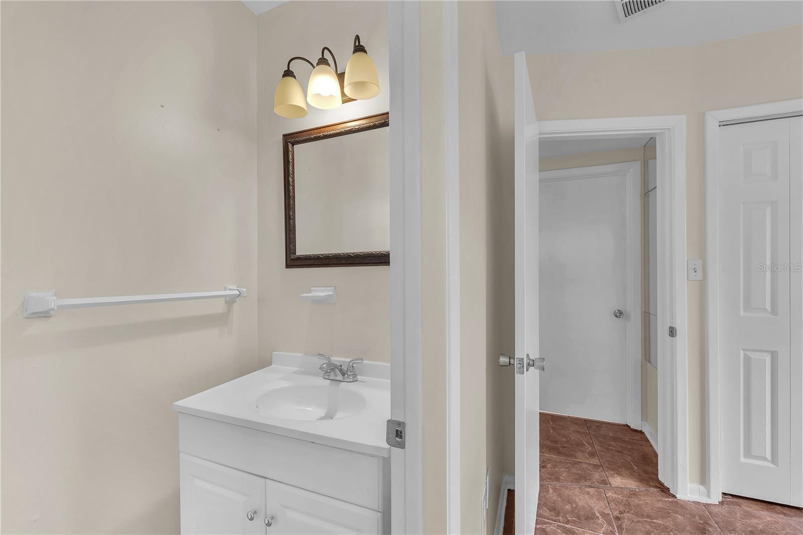 508 CLEARFIELD RD — photo 11