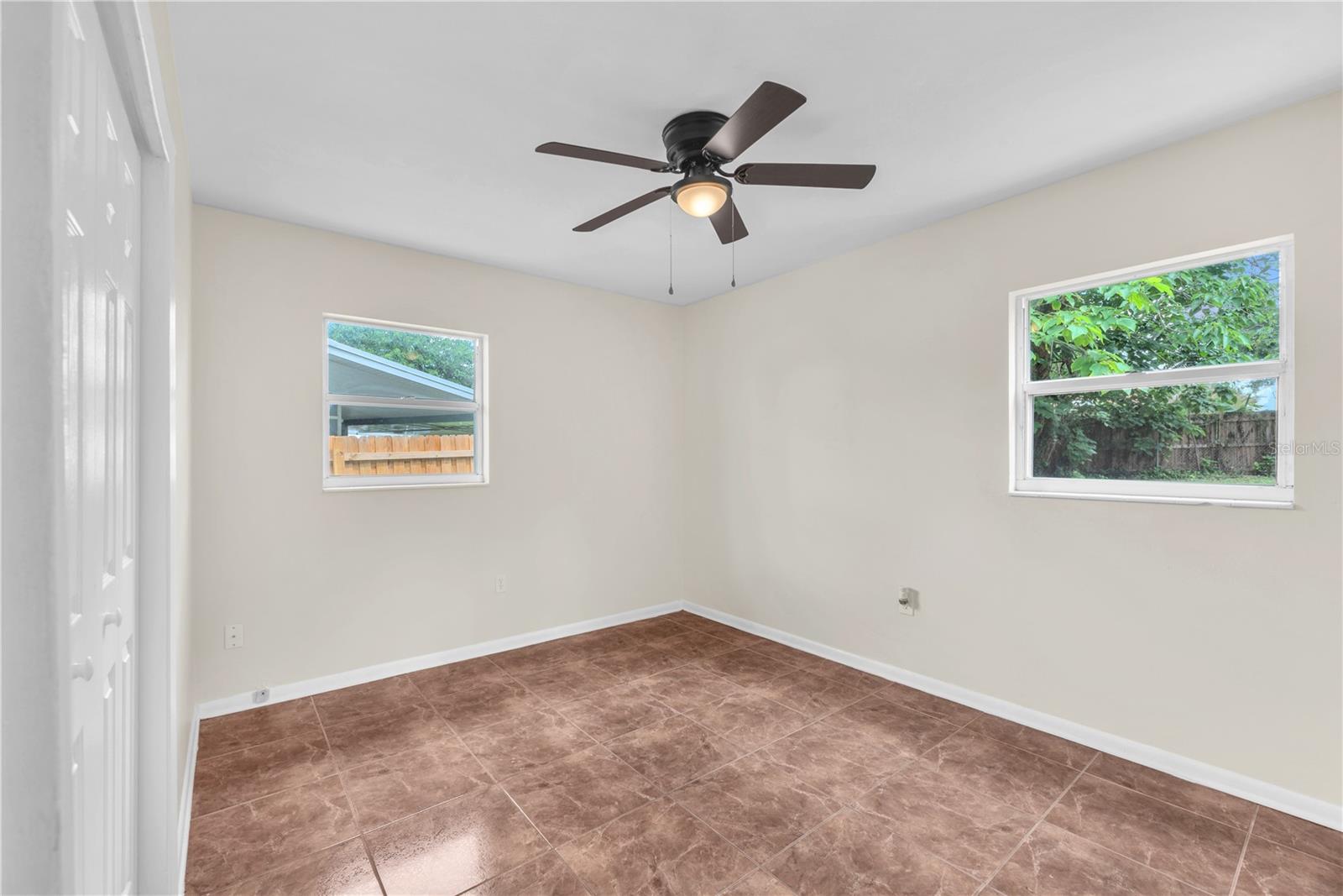 508 CLEARFIELD RD — photo 24