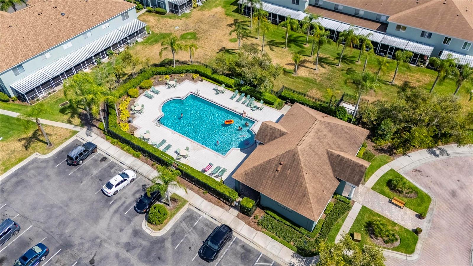 2258 FLUORSHIRE DR — photo 47