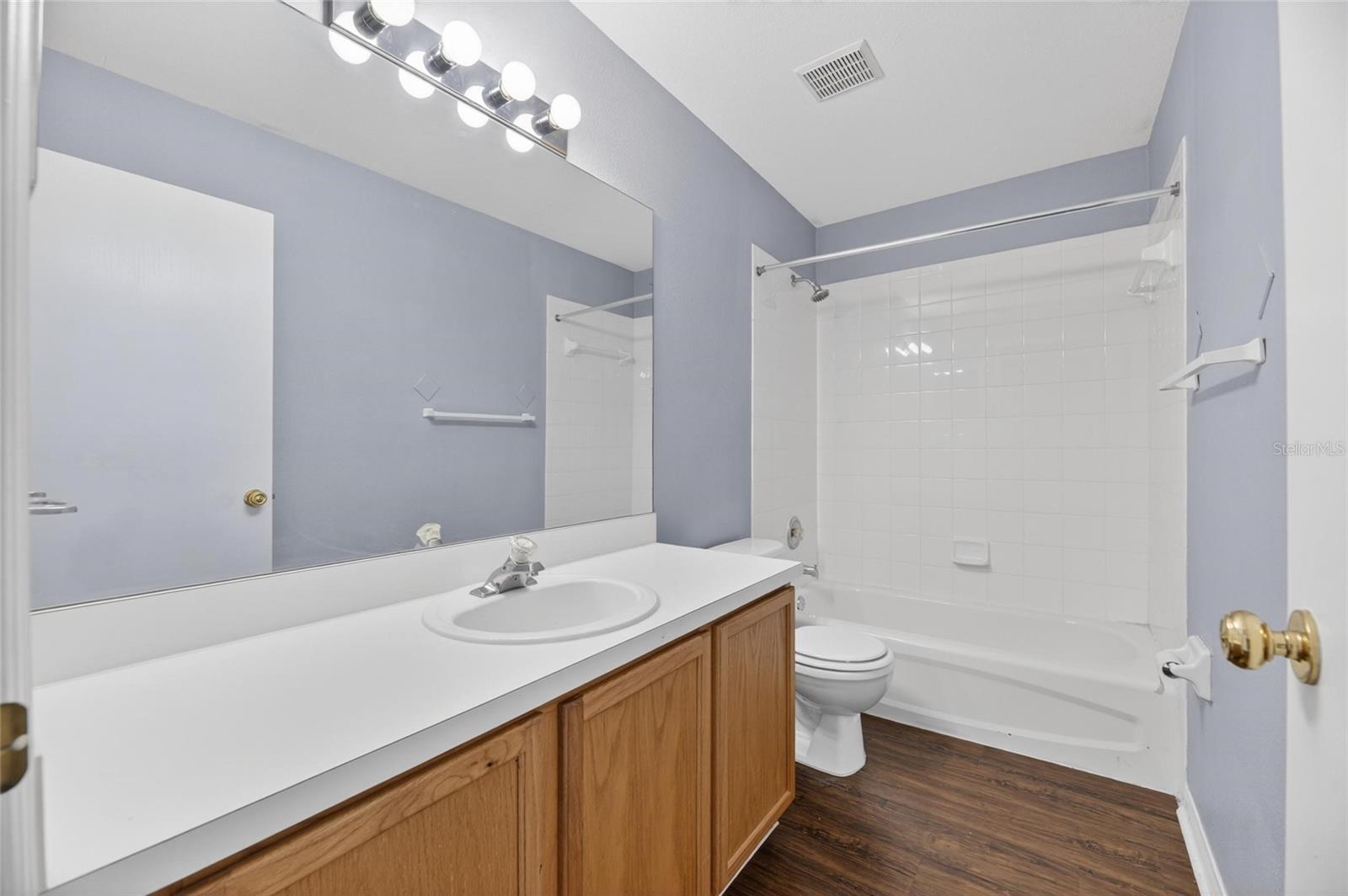 2258 FLUORSHIRE DR — photo 33