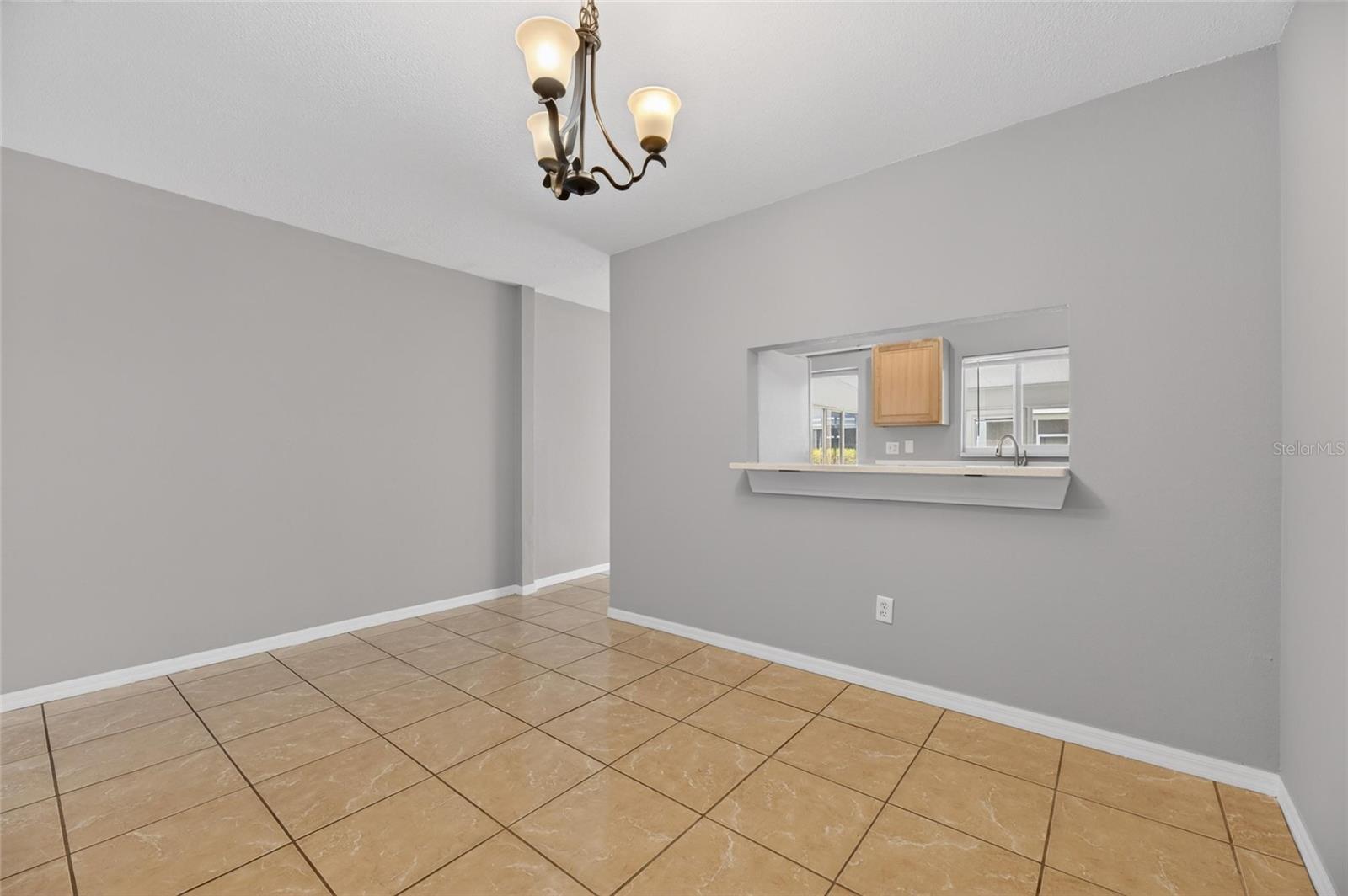 2258 FLUORSHIRE DR — photo 14