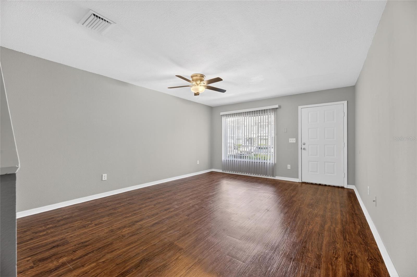 2258 FLUORSHIRE DR — photo 9