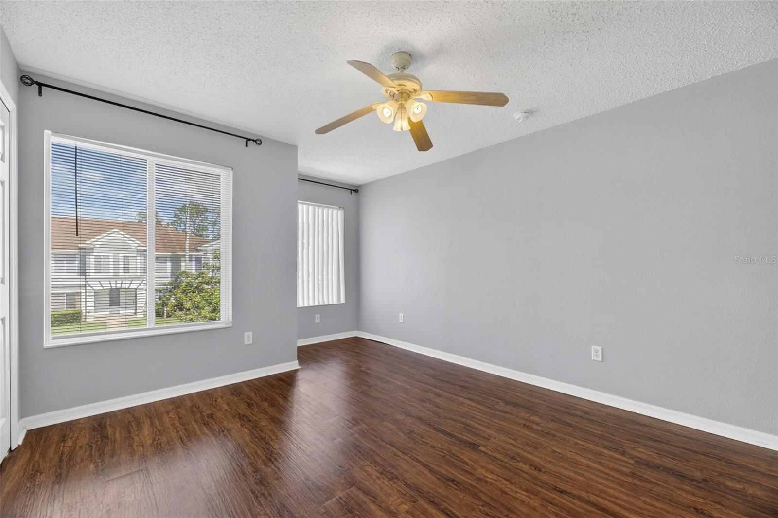 2258 FLUORSHIRE DR — photo 37