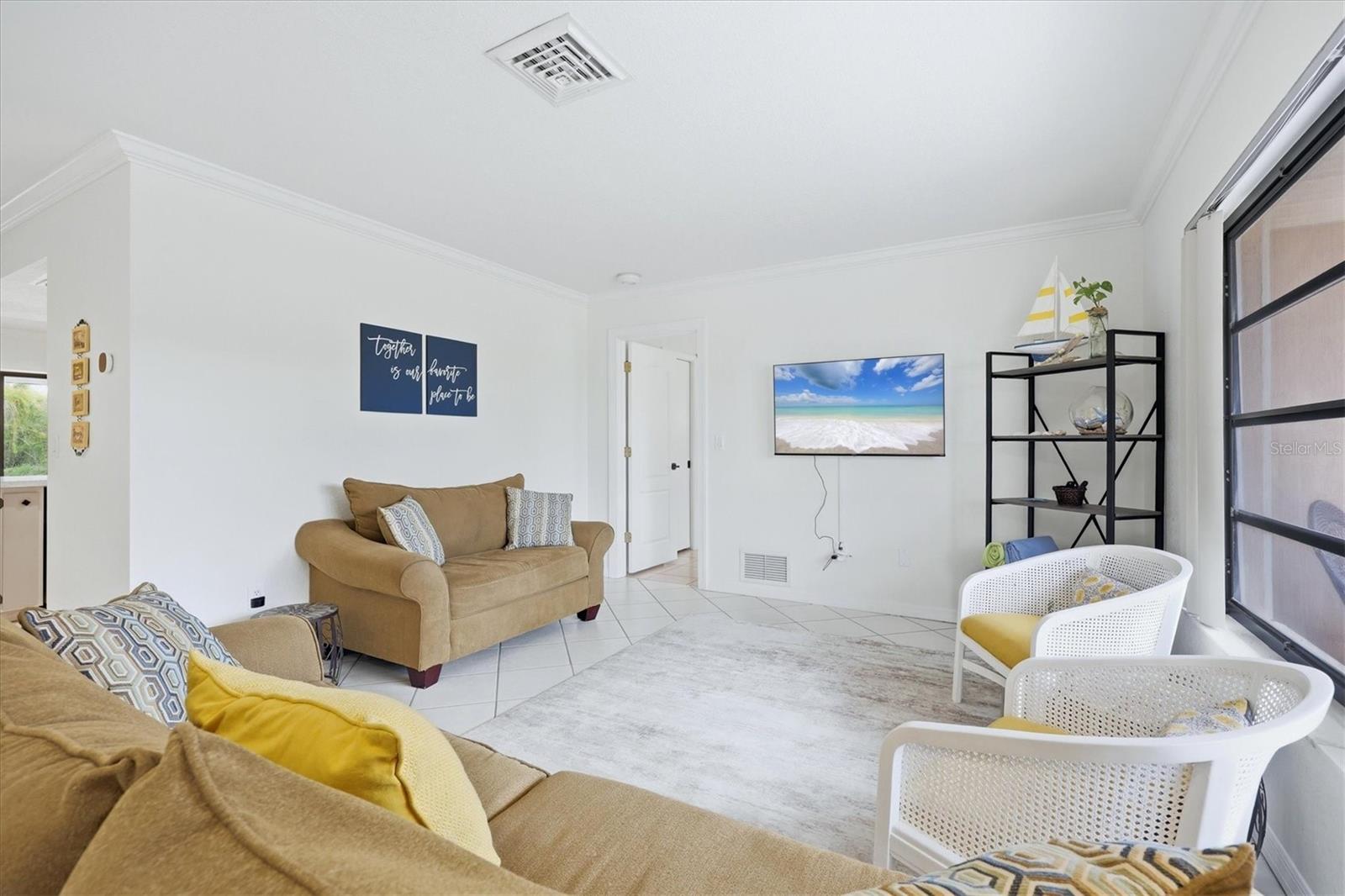 320 SAN RAFAEL AVE — photo 9
