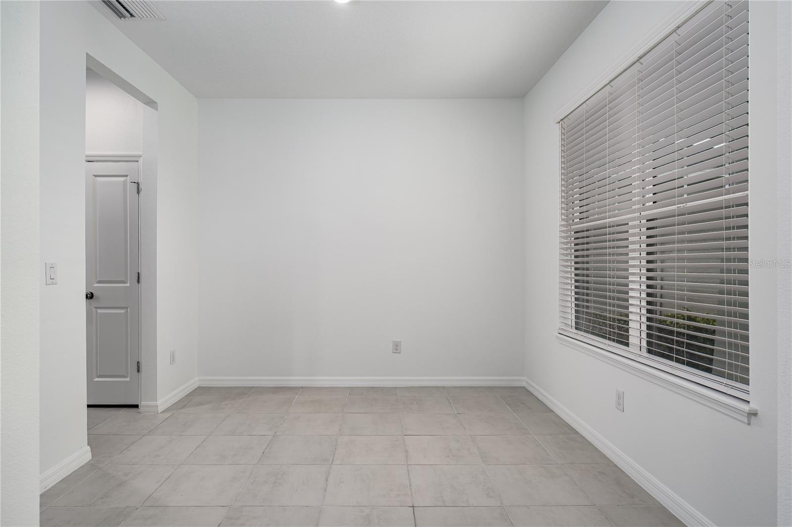 5719 MAIDENSTONE WAY — photo 17