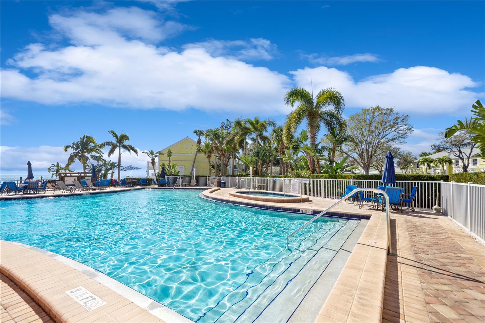 5282 BEACH DR SE #APT D — photo 28