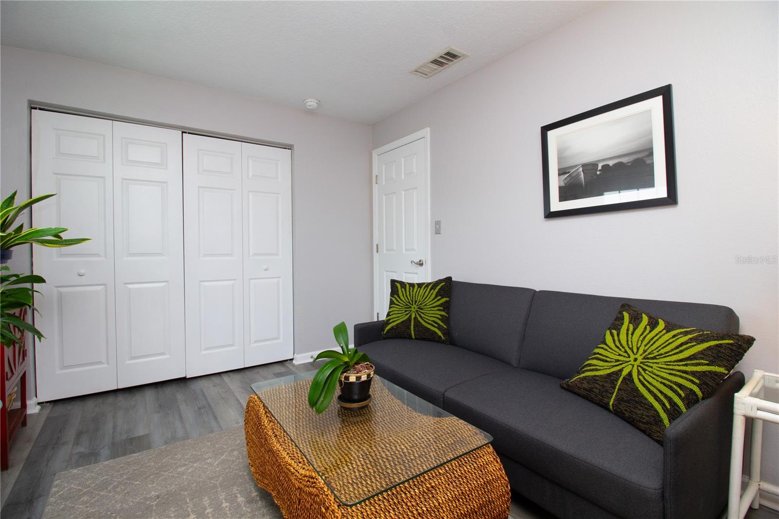 5282 BEACH DR SE #APT D — photo 13