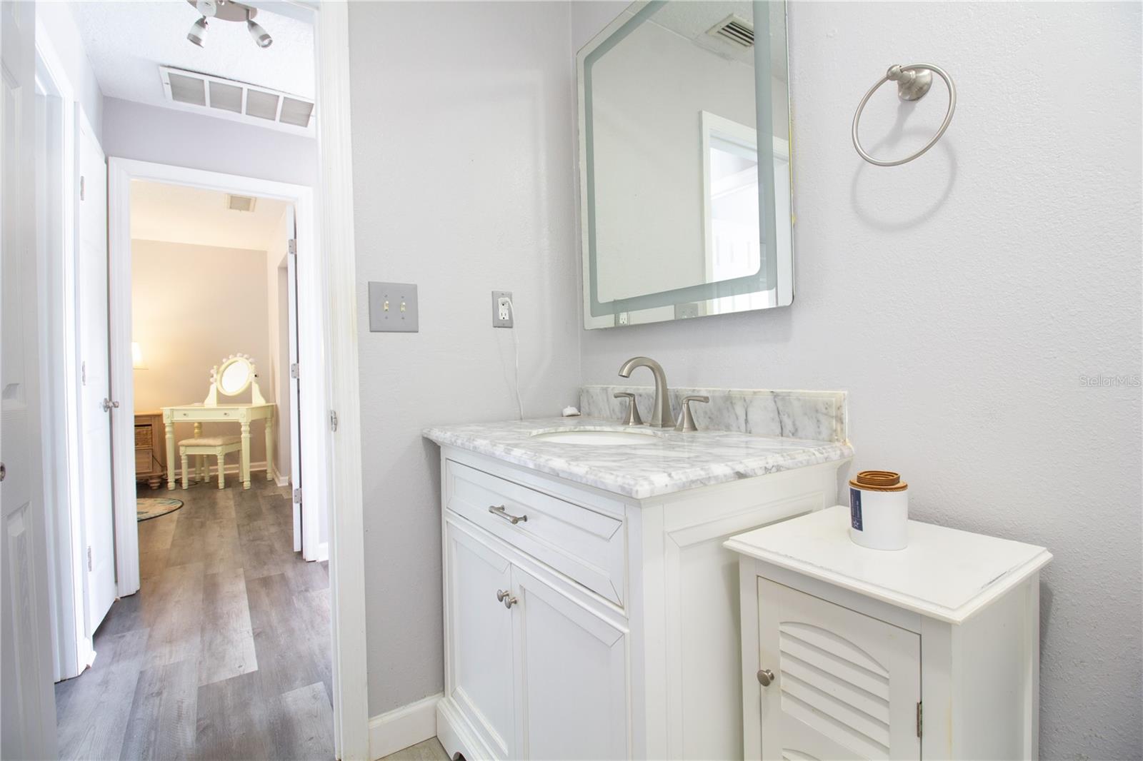 5282 BEACH DR SE #APT D — photo 16