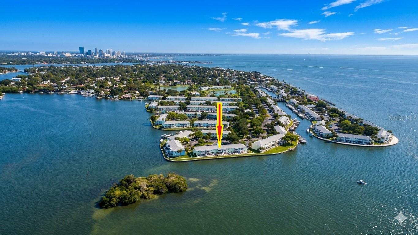 5282 BEACH DR SE #APT D — photo 34
