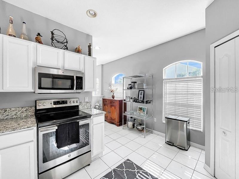 14 SEAGRAPE CIR — photo 21