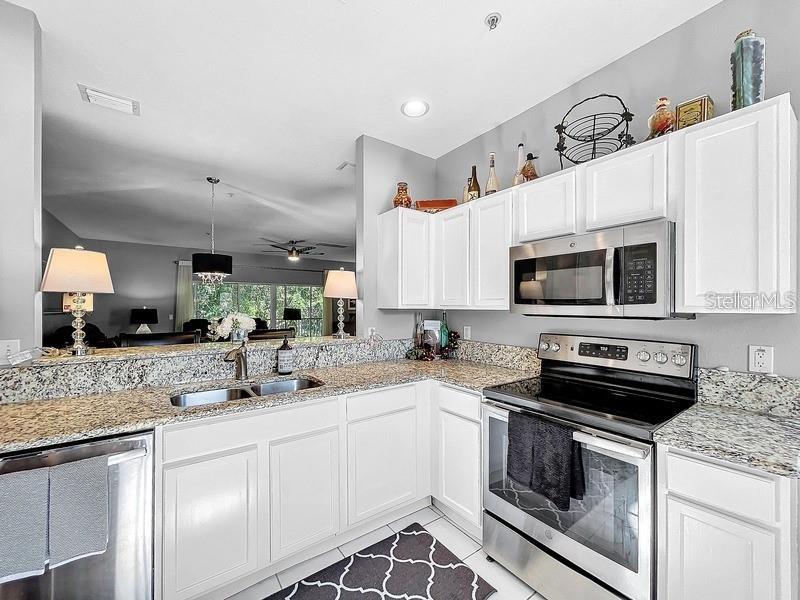 14 SEAGRAPE CIR — photo 22