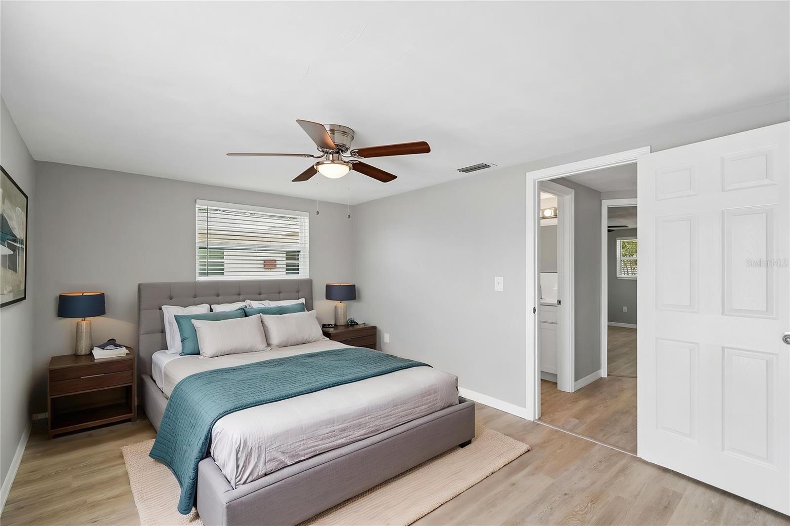 11130 TAMARIX AVE — photo 7