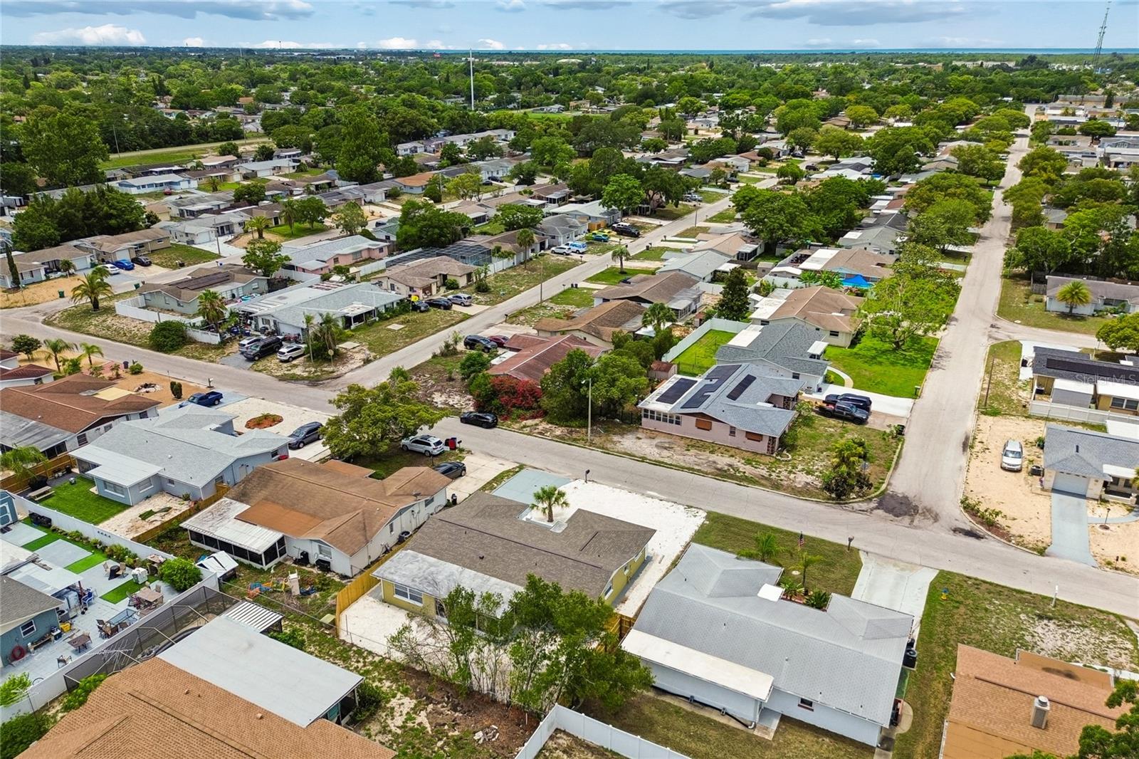 11130 TAMARIX AVE — photo 11