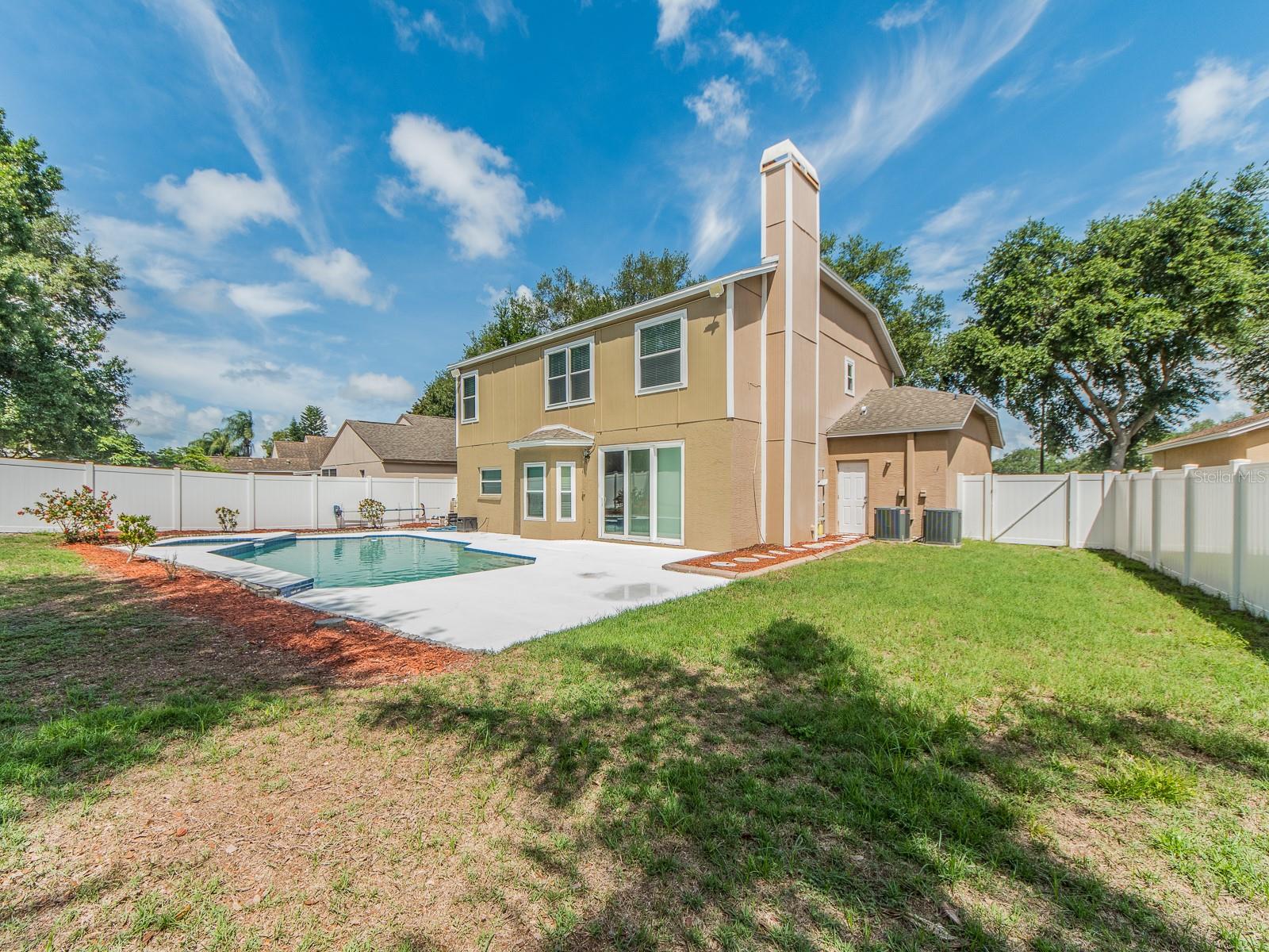 3256 BENTLEY DR — photo 35