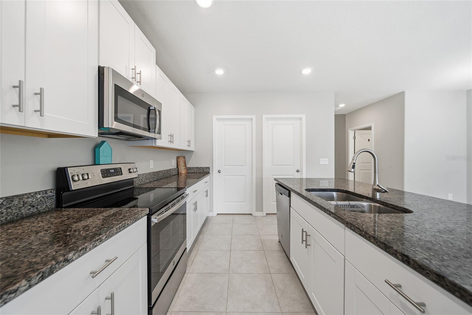 13393 MARBLE SANDS CT E — photo 9