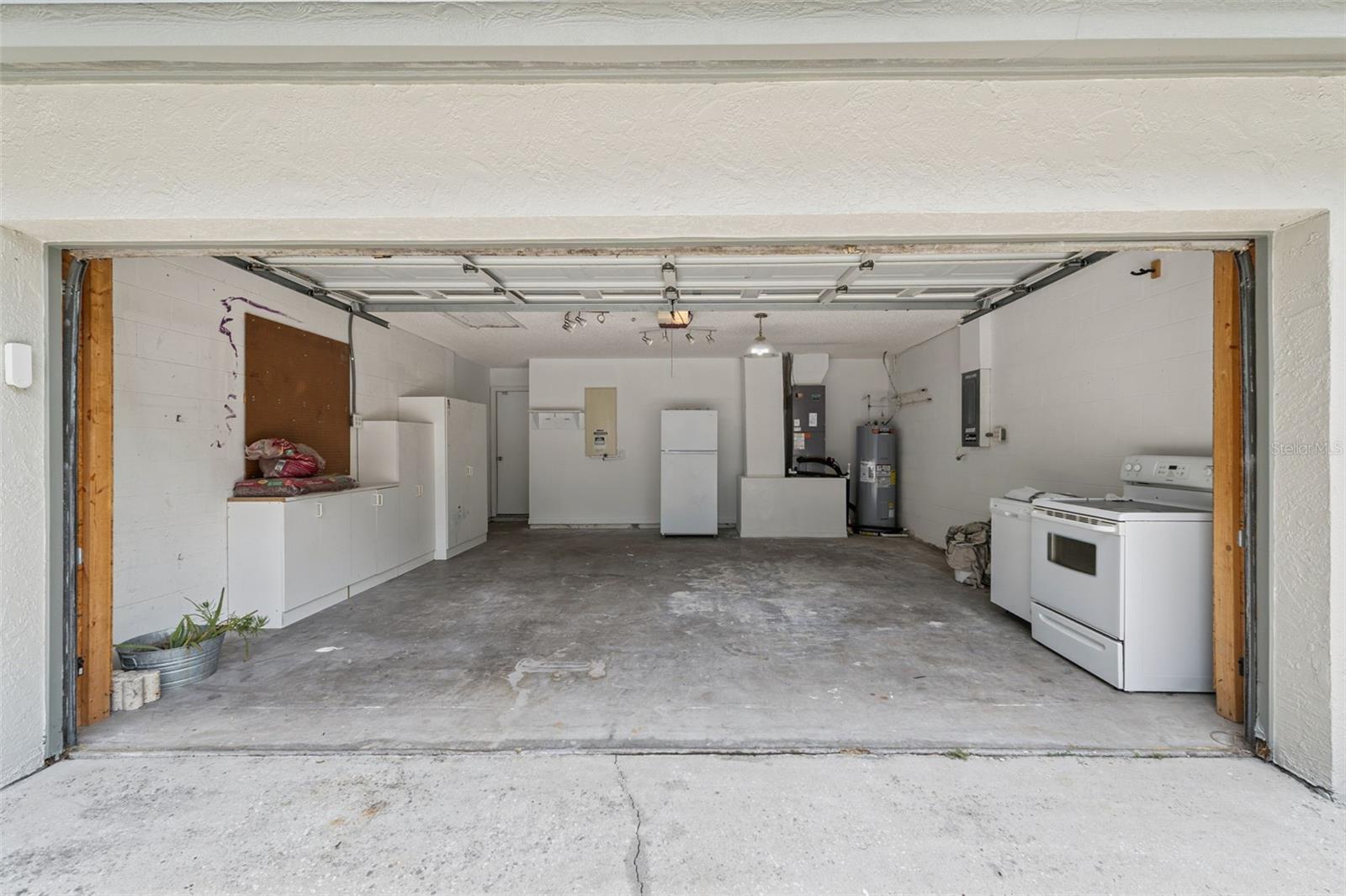 4017 QUAIL BRIAR DR — photo 32
