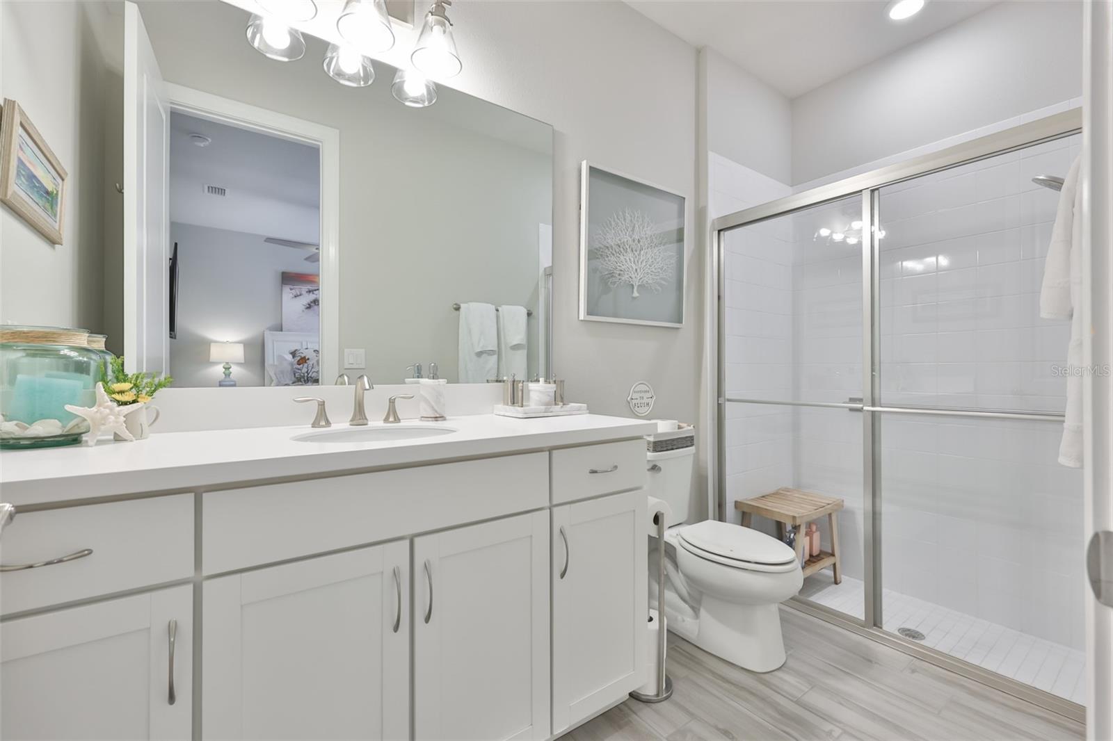 18824 ALDER GLEN DR — photo 40