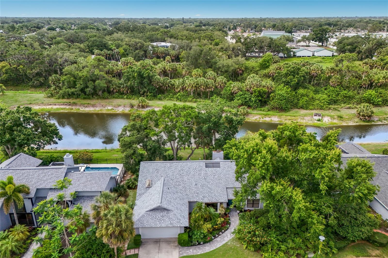 851 FAULKWOOD CT — photo 36