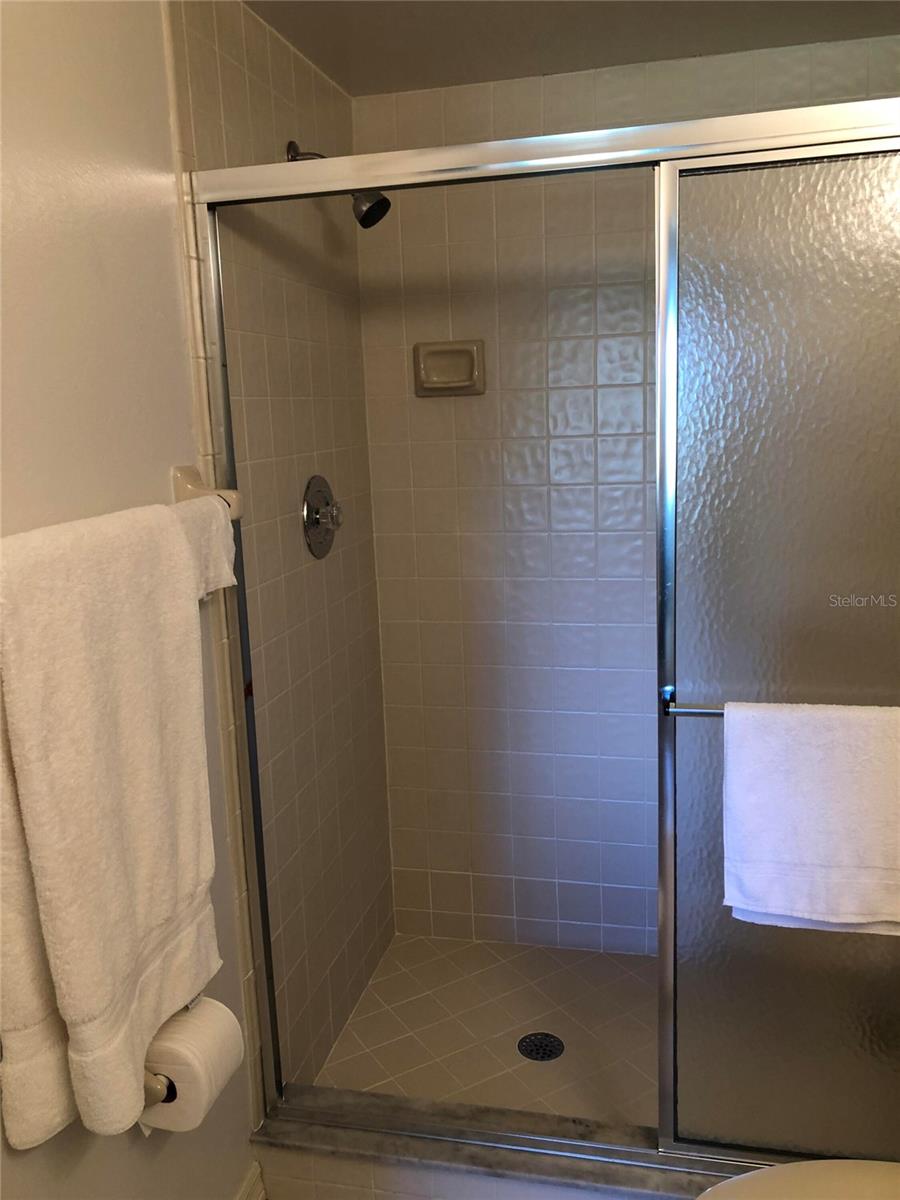 6211 TIMBER LAKE DR #B4 — photo 15
