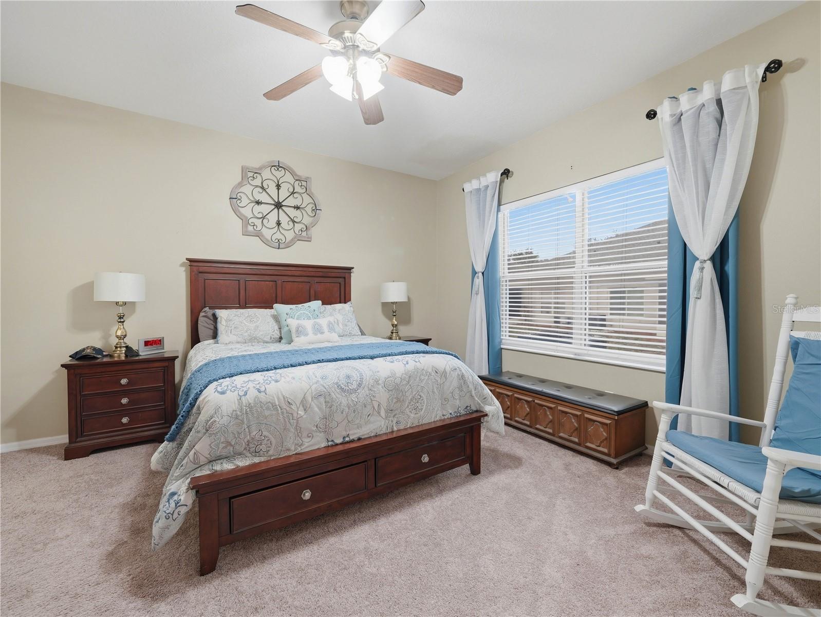 6936 SURREY OAK DR — photo 11
