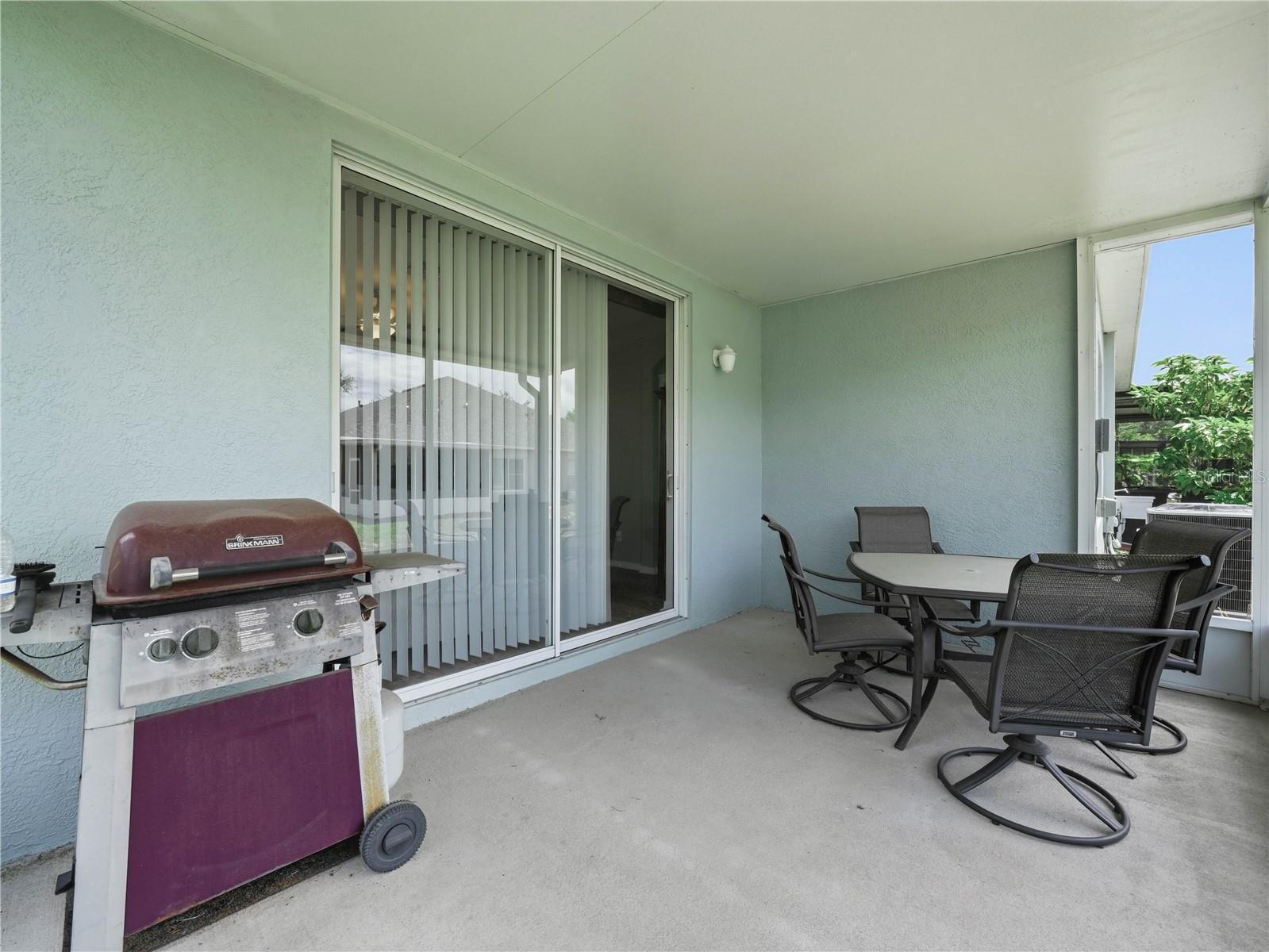 6936 SURREY OAK DR — photo 21