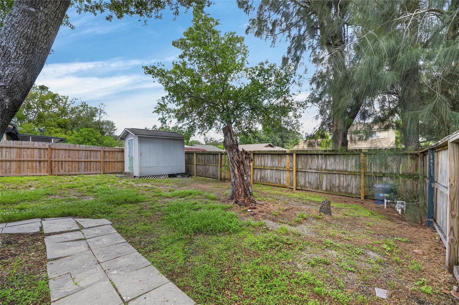 5001 WHITEWAY DR — photo 34