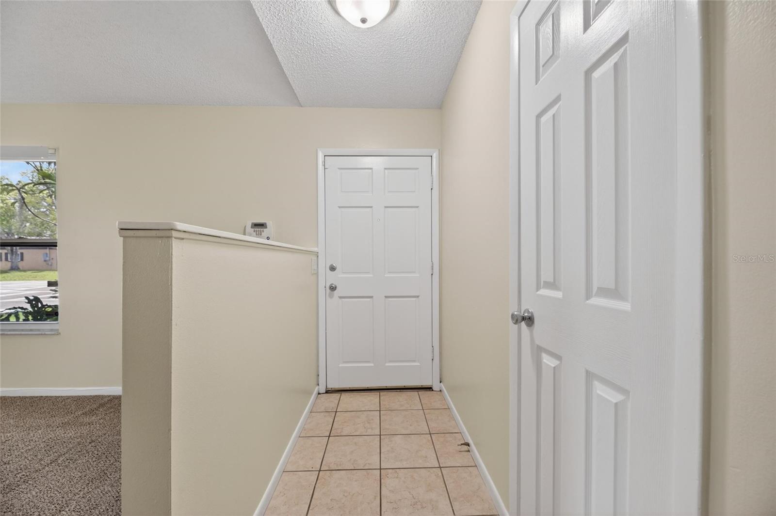 5001 WHITEWAY DR — photo 4