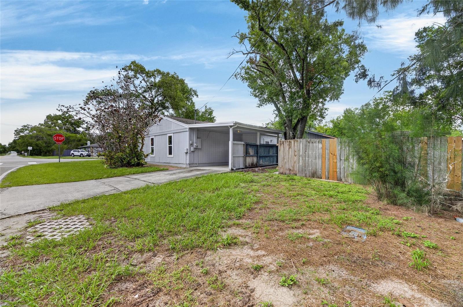 5001 WHITEWAY DR — photo 32