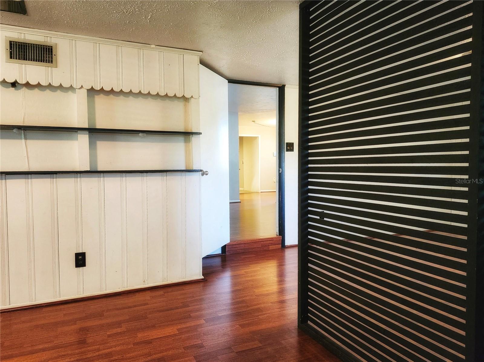 4437 W BAY AVE — photo 40