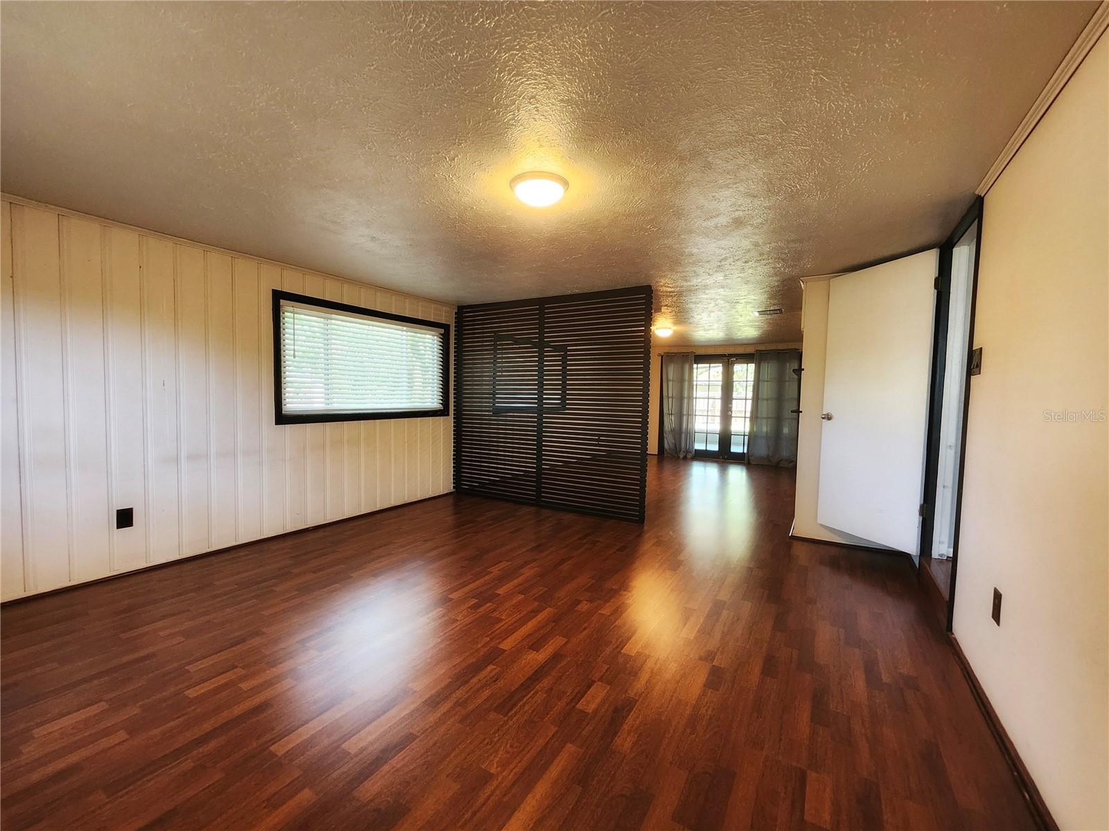 4437 W BAY AVE — photo 43