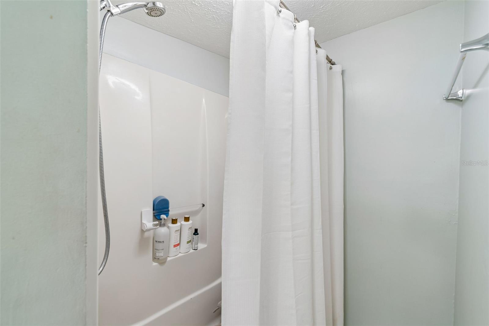 4437 W BAY AVE — photo 17