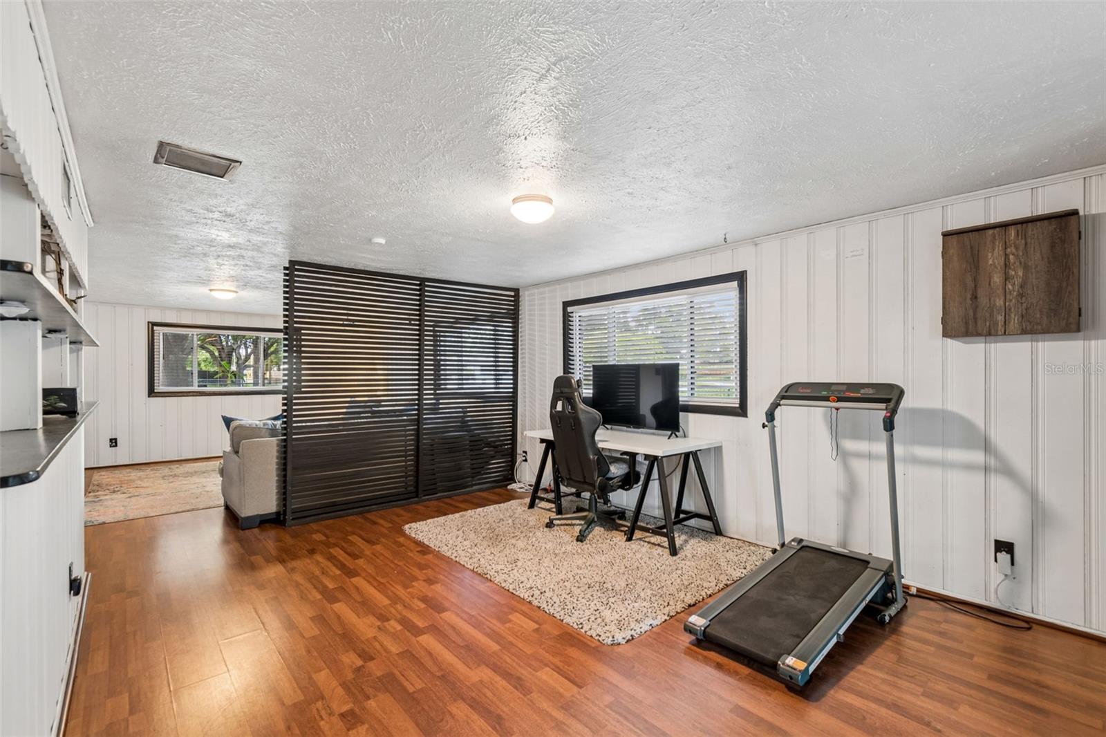 4437 W BAY AVE — photo 13
