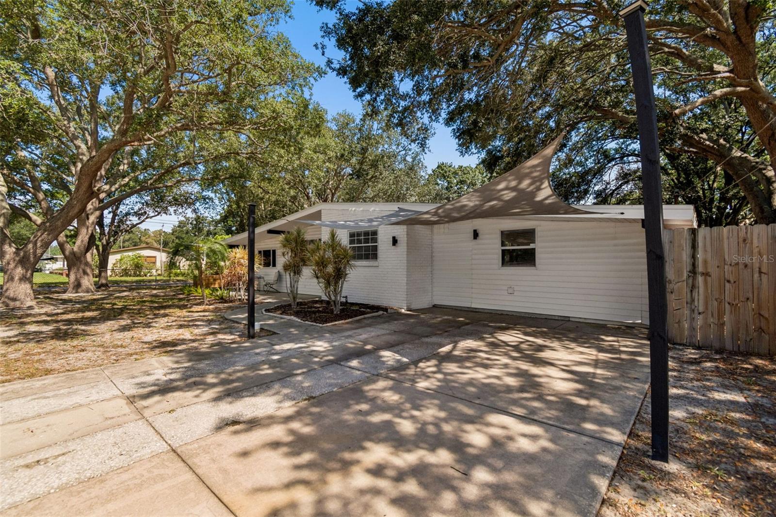 4437 W BAY AVE — photo 30