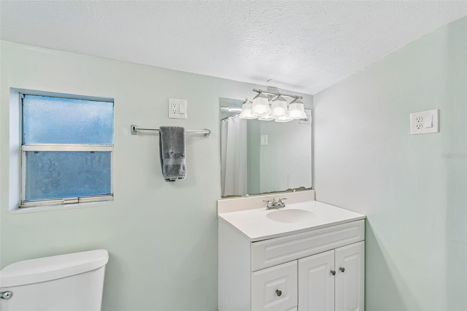 4437 W BAY AVE — photo 18